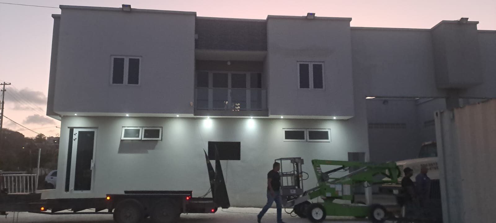 Onsite Rental Curacao facility front view