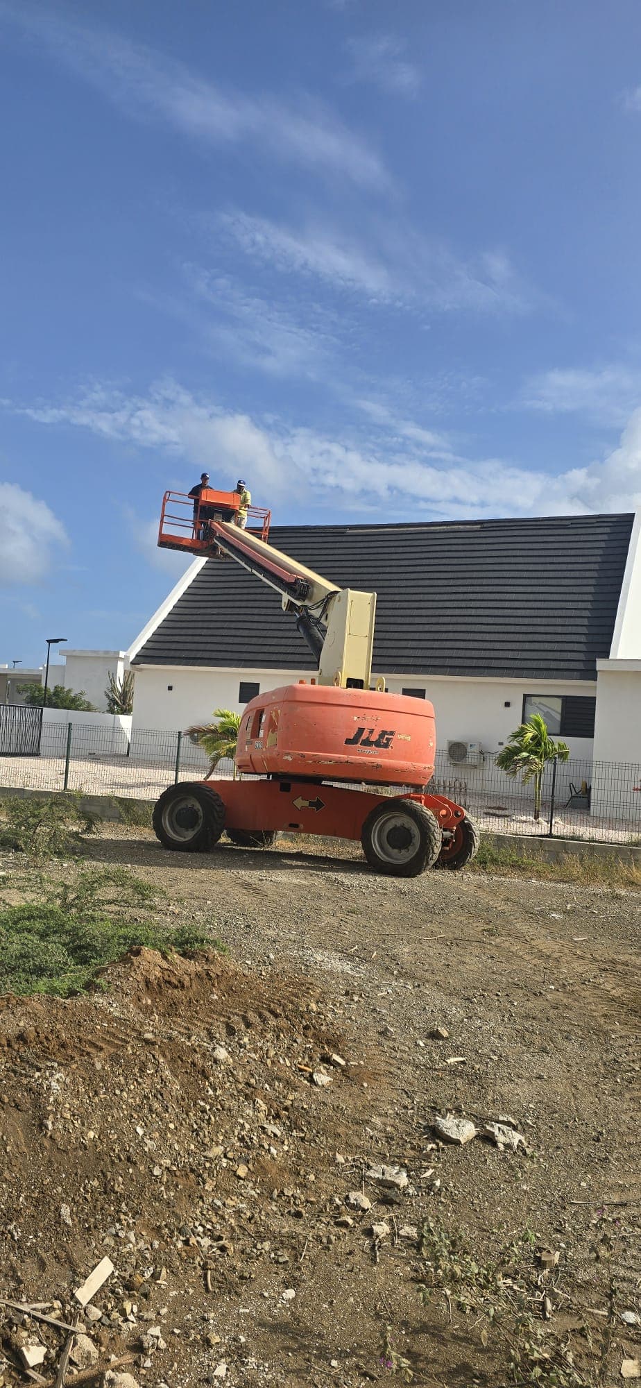 JLG Boom lift aerial work Curacao